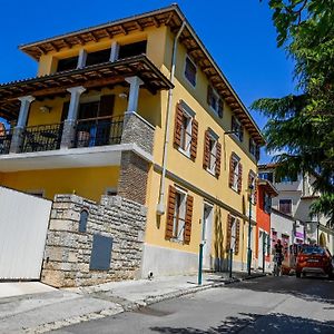 Casa Degli Artisti